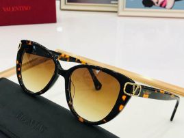 Picture of Valentino Sunglasses _SKUfw49842935fw